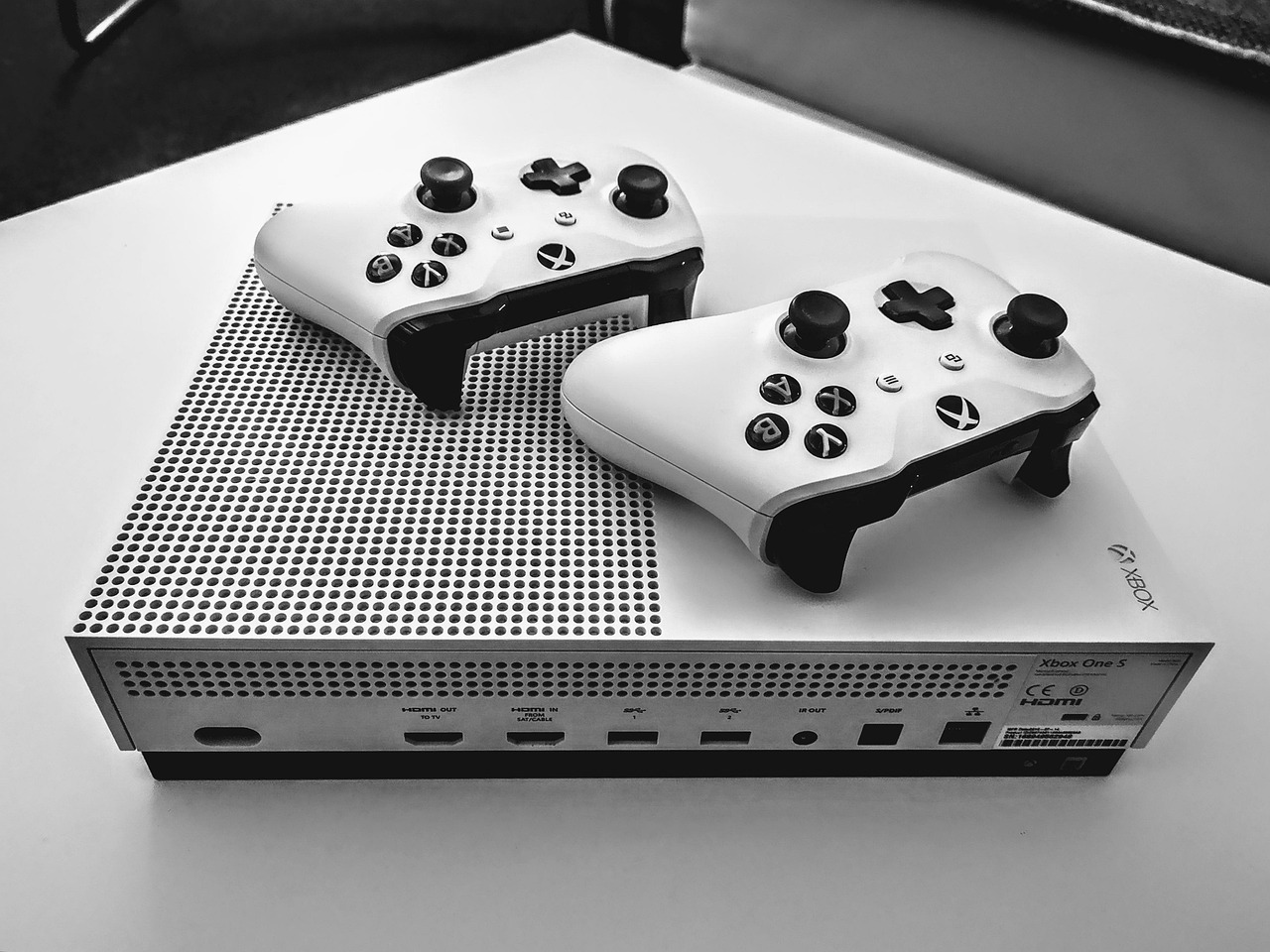 xbox, game console, games, console, controller, leisure time, gaming, esport, hdmi, microsoft, black, white, grayscale, fun, diversion, youth, trend, xbox, xbox, xbox, xbox, xbox, esport, esport, esport, esport, hdmi, hdmi, hdmi, hdmi, hdmi
